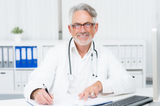 © Racle Fotodesign - stock.adobe.com Foto: Arzt